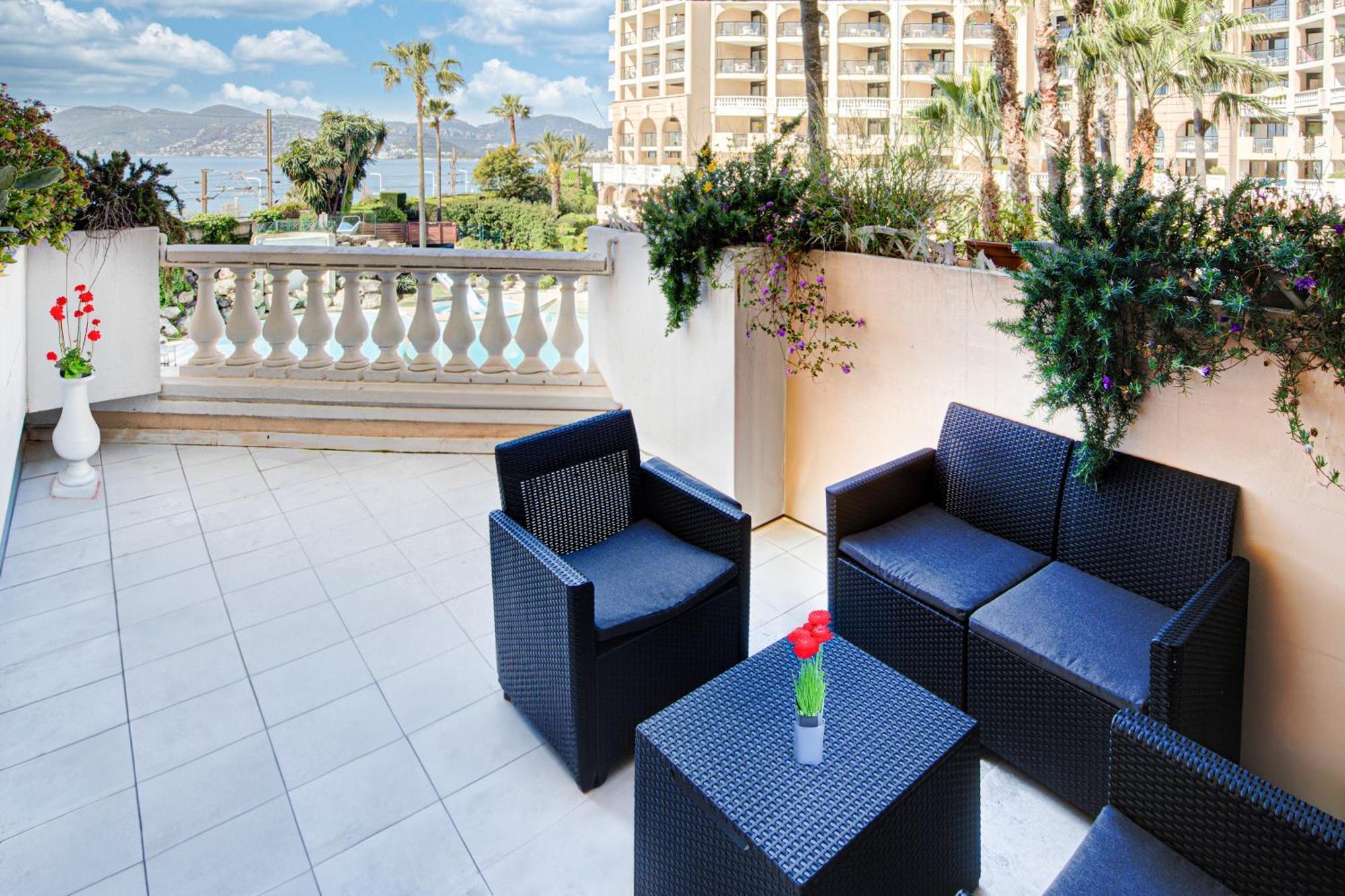 Residence La Palme D'Azur - Cannes Bagian luar foto